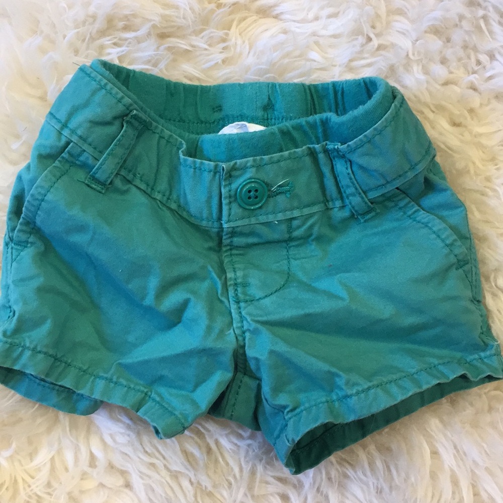 4/$15. BabyGap 0-3 mo emerald green shorts